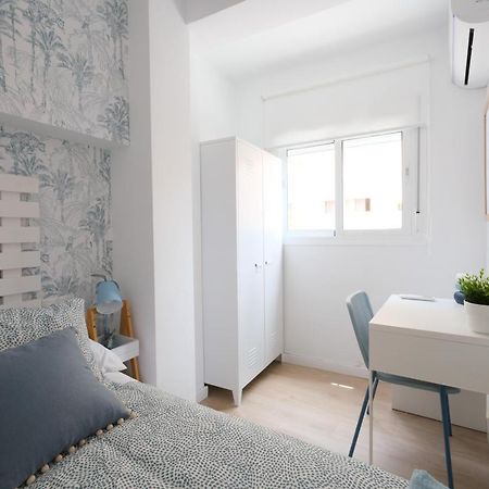Lovely Apartment Malaga Bagian luar foto