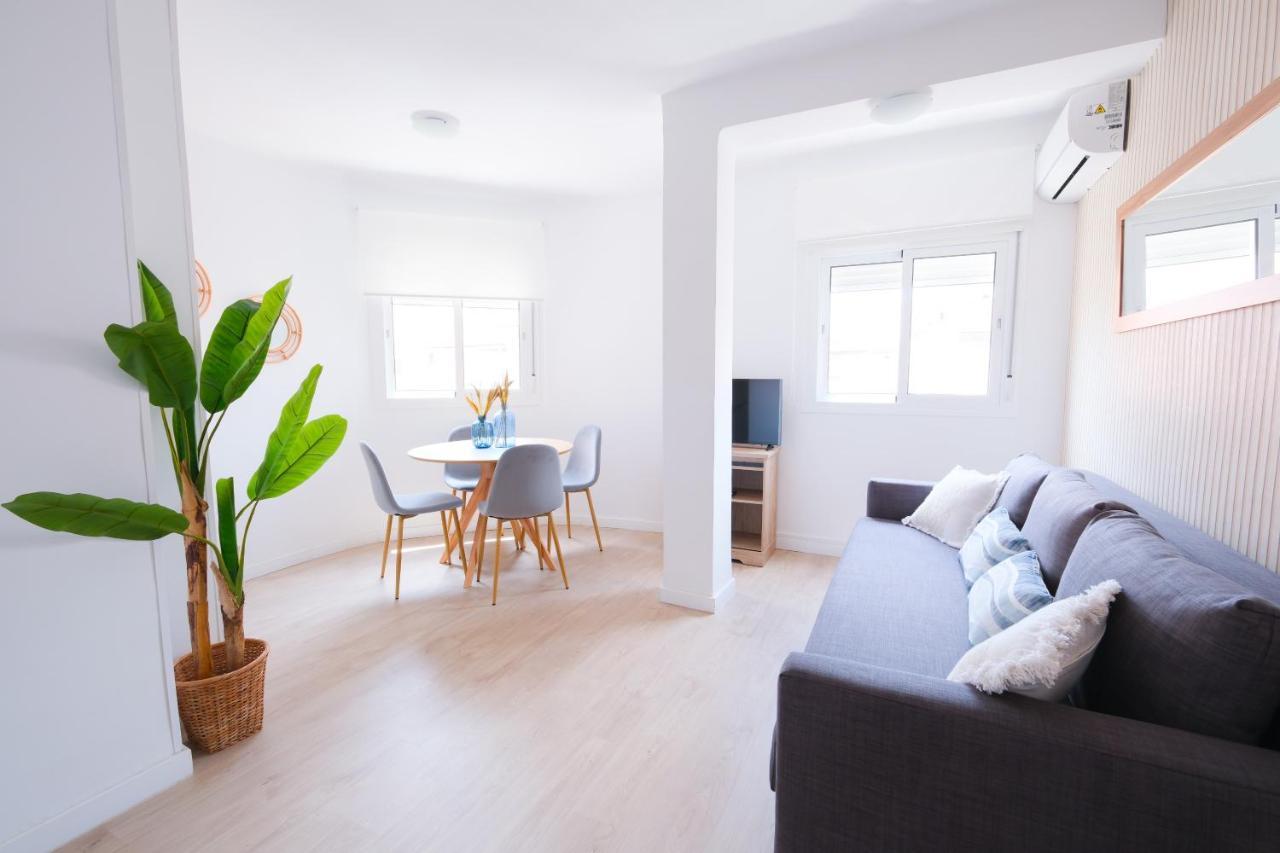 Lovely Apartment Malaga Bagian luar foto
