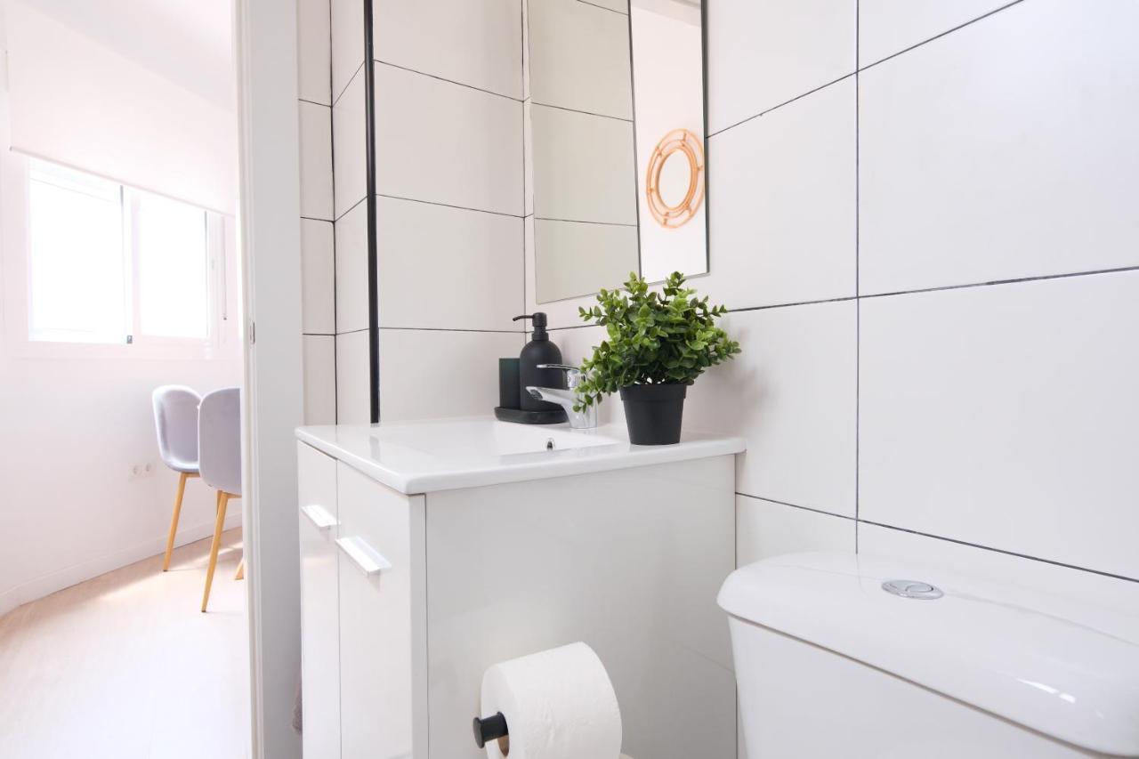 Lovely Apartment Malaga Bagian luar foto