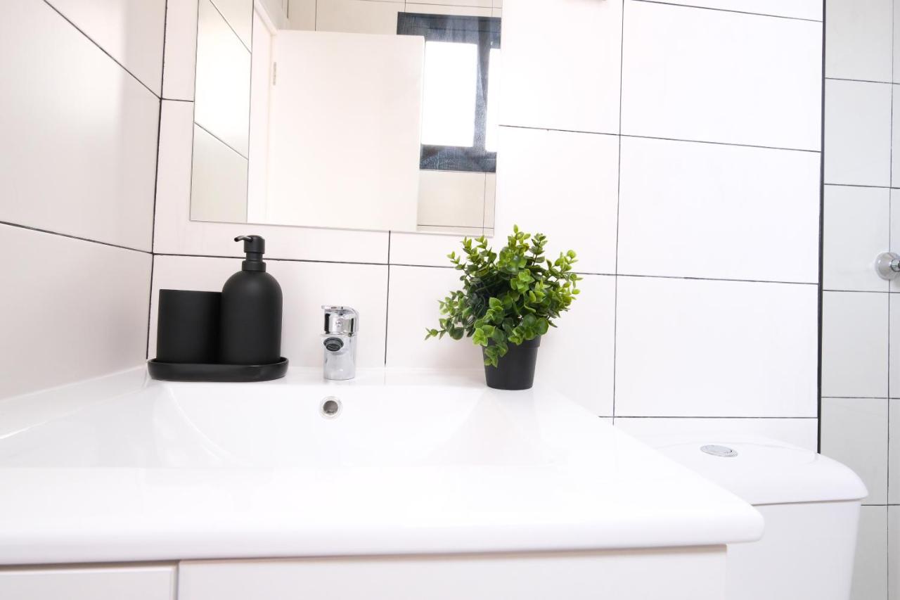 Lovely Apartment Malaga Bagian luar foto